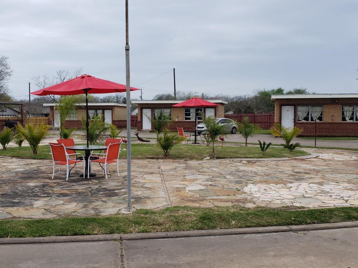 Gulf Crest Motel ฟรีพอร์ต ภายนอก รูปภาพ